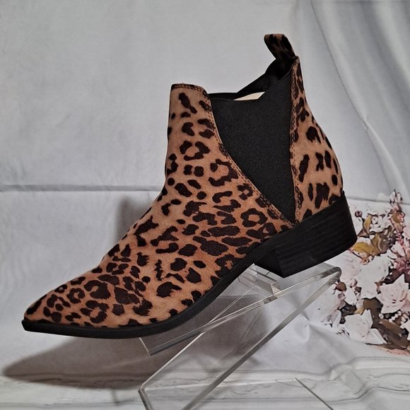 ANKLE POINTED TOE LEOPARD ANIMAL PRINT BOOTIES NEW - Picture 3 of 6